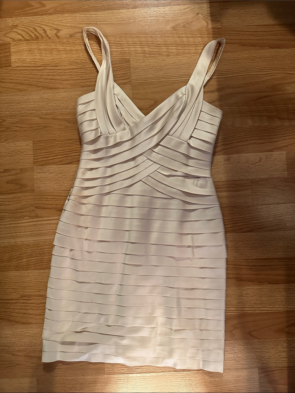 Sleeveless Ruched V-Neck Bodycon Dress in Champagne